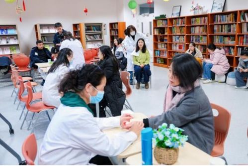 從校園到社區，同仁堂中醫藥文化傳遞冬日溫情